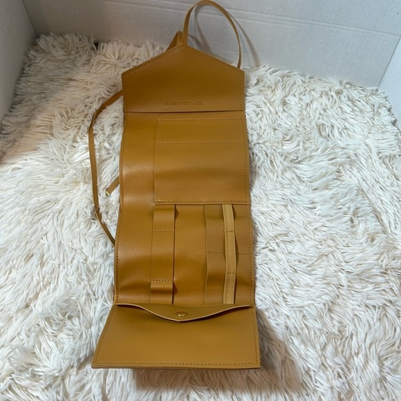 Glass Ladder Co "Katherine" Tech Organizer - Picture 3 of 6